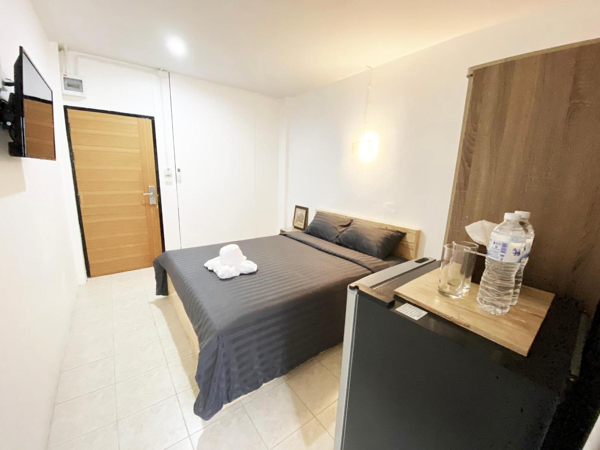 Aparthotel Racha Caftel - 7 House - รชาคาฟเทล Chiang Mai Exterior foto