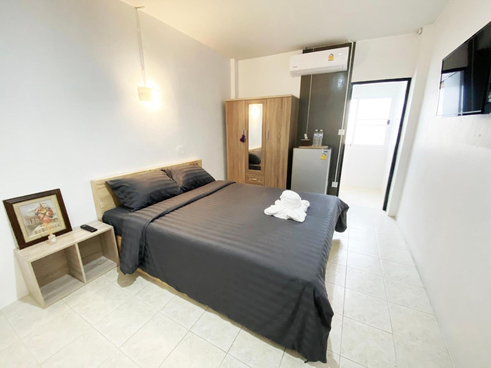 Aparthotel Racha Caftel - 7 House - รชาคาฟเทล Chiang Mai Exterior foto