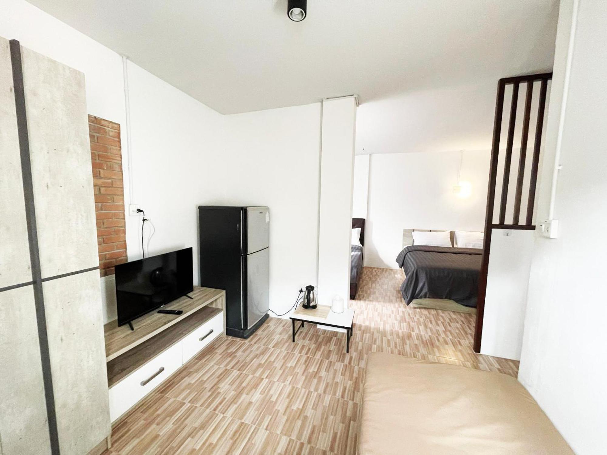 Aparthotel Racha Caftel - 7 House - รชาคาฟเทล Chiang Mai Exterior foto